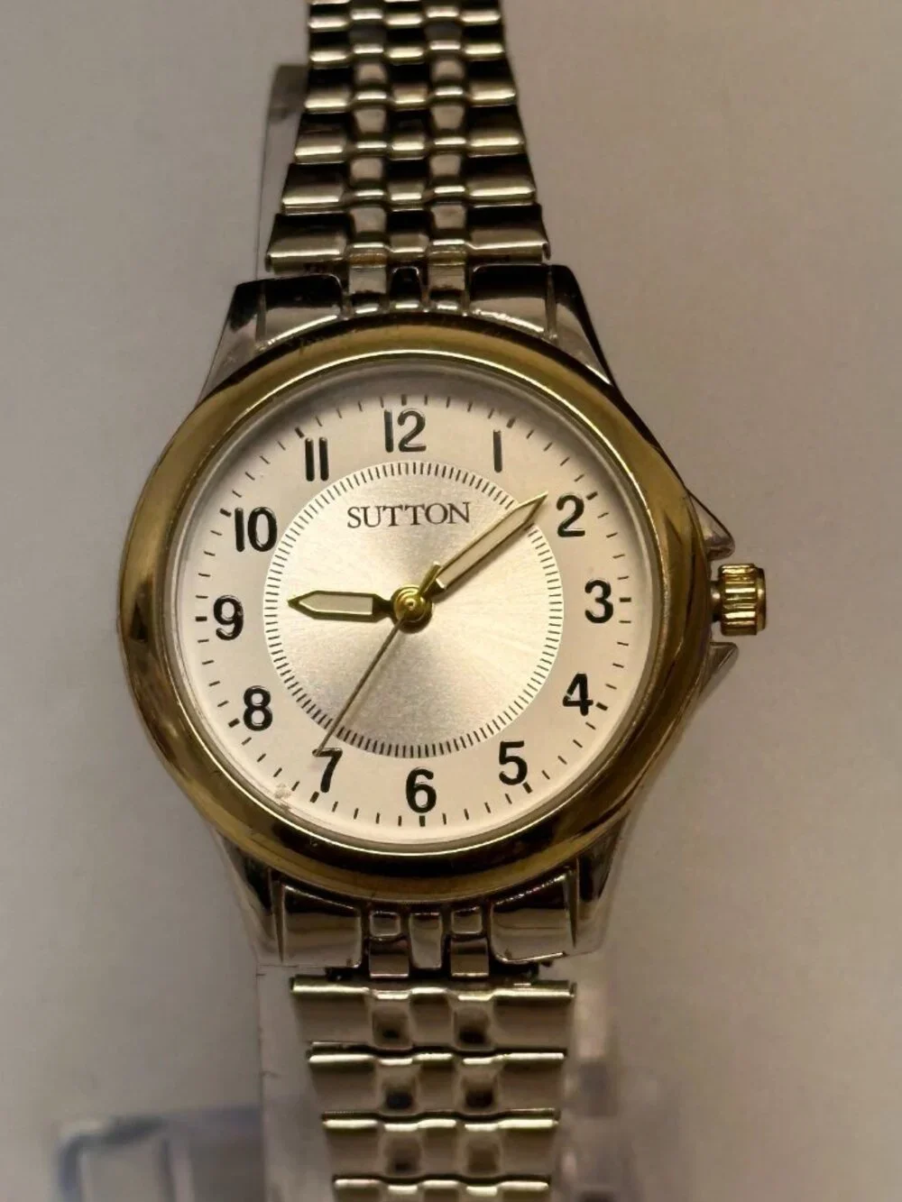 Sutton Watch Women Silver Tone Gold Bezel Stretch Expansion Band New Battery